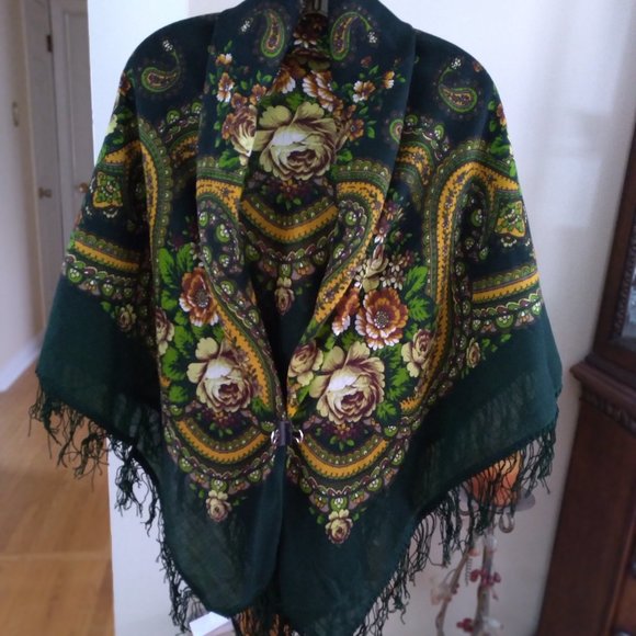 Made in Ukraine Accessories - Elegant Shawl, Vintage, Made in Ukraine, Wool 100 %